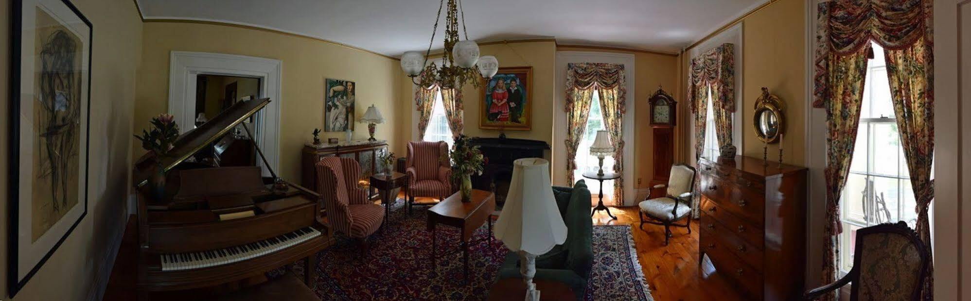 Oakcliff Bed And Breakfast Halfmoon Exterior foto